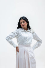 Load image into Gallery viewer, ROSEA CORSAGE SHIRT Bloome