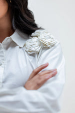 Load image into Gallery viewer, ROSEA CORSAGE SHIRT