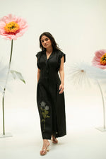 Load image into Gallery viewer, KYOMI LINEN DRESS
