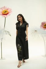 Load image into Gallery viewer, KYOMI LINEN DRESS
