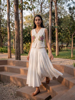 Load image into Gallery viewer, SUKI HAND-EMBROIDERED VEST