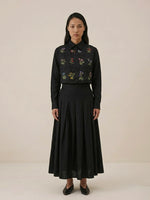 Load image into Gallery viewer, Violet Handcrafted Gilet